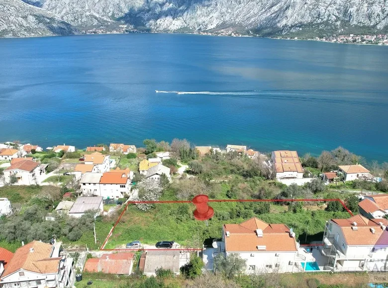 Land 2 818 m² Prcanj, Montenegro