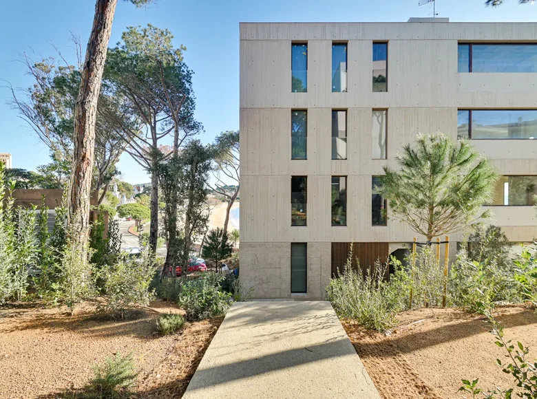 Mieszkanie 3 pokoi 203 m² Sant Feliu de Guixols, Hiszpania