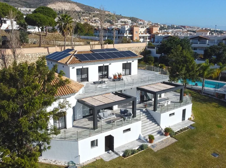 6-Zimmer-Villa 378 m² Benalmadena, Spanien