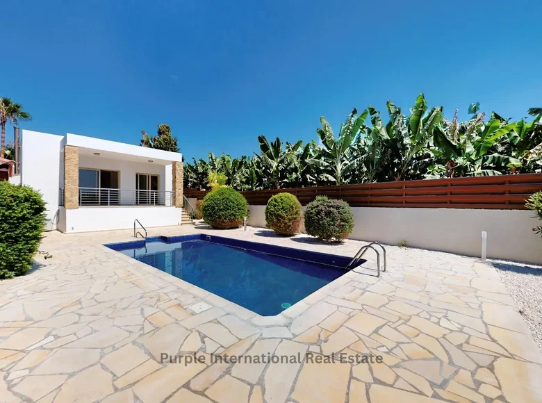 Bungalow 4 bedrooms 217 m² Kissonerga, Cyprus