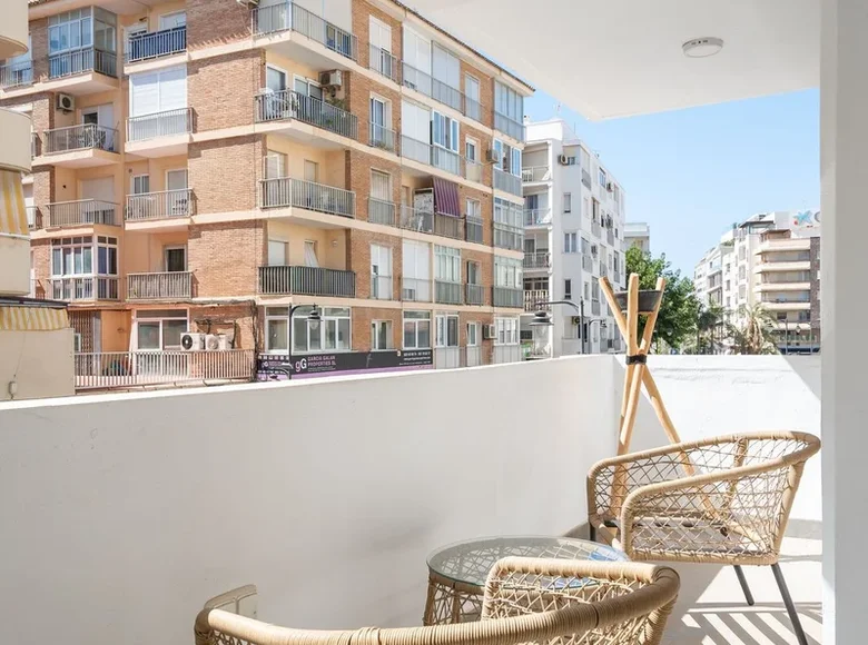 3 bedroom apartment 190 m² Estepona, Spain