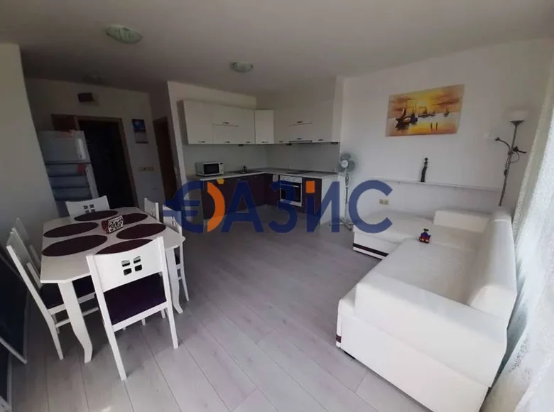 3 bedroom apartment 104 m² Byala, Bulgaria