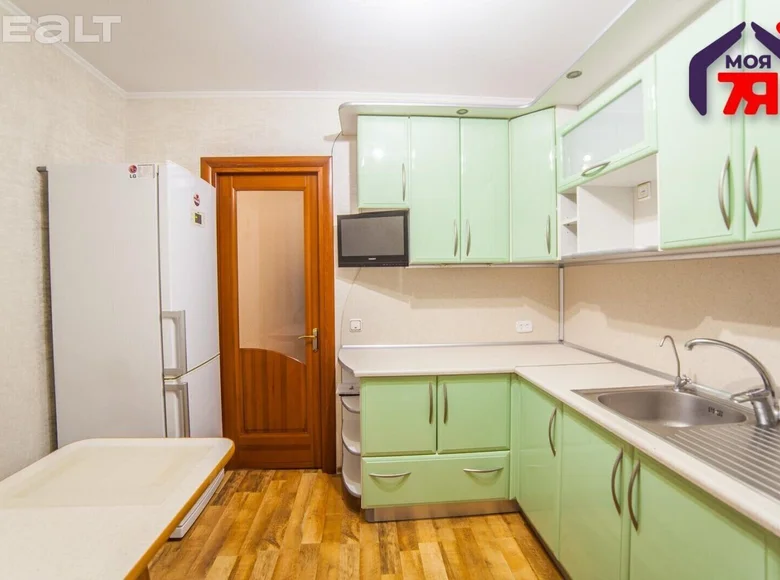 3 room apartment 72 m² Sluck, Belarus