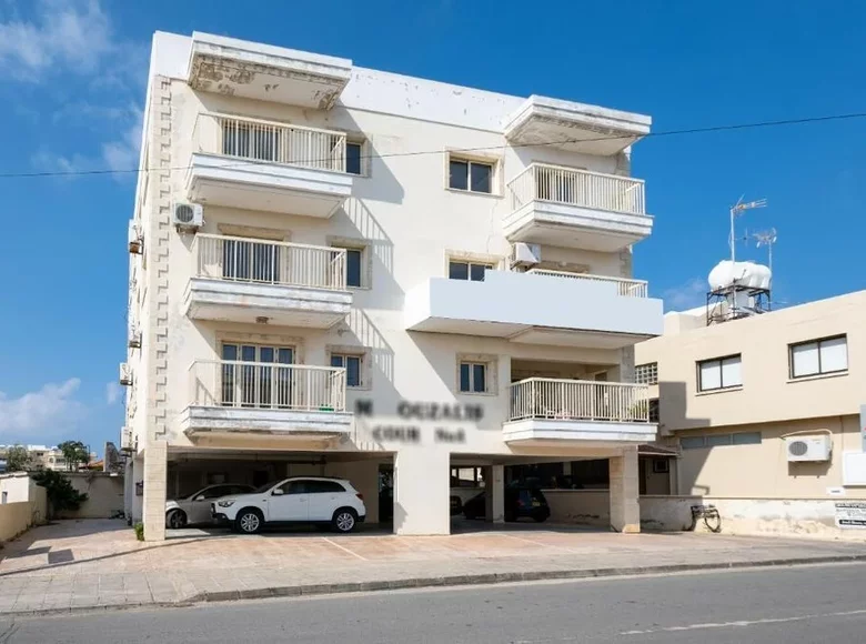 Propiedad comercial 510 m² en Paralimni, Chipre