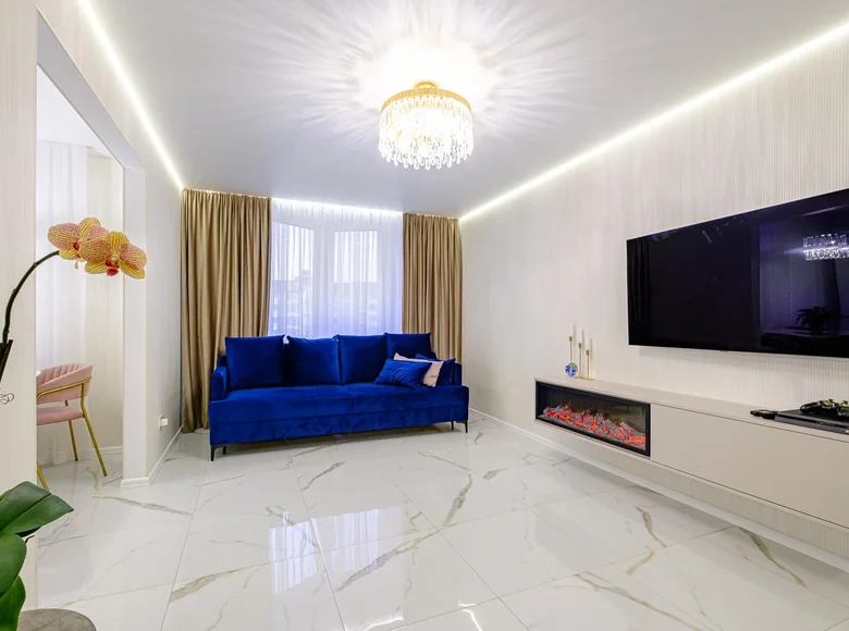 Mieszkanie 3 pokoi 80 m² Mińsk, Białoruś