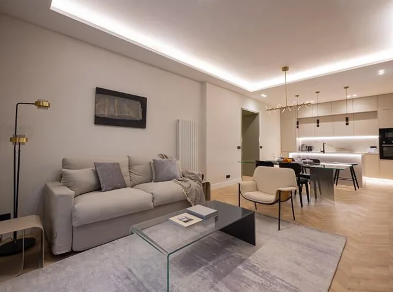 2 bedroom apartment 112 m² Madrid, Spain