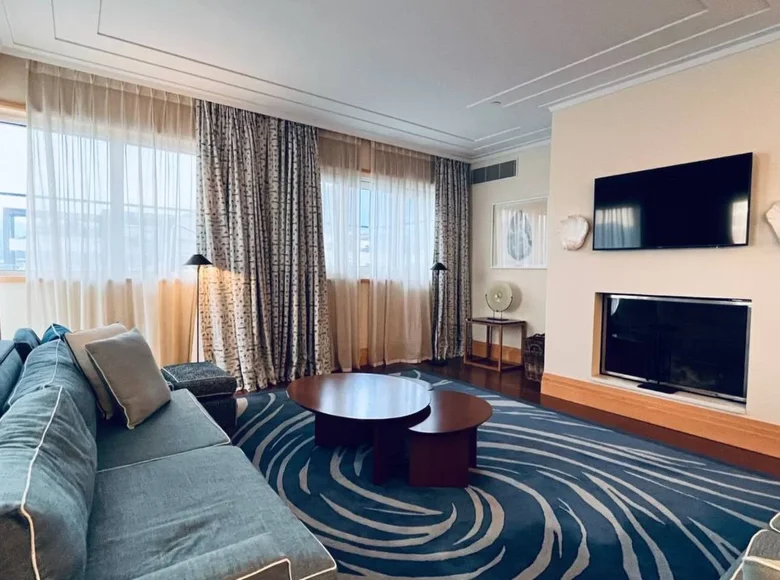 2 bedroom apartment 231 m² Tivat, Montenegro