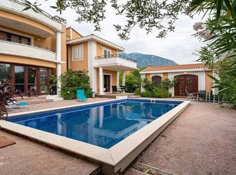 Villa 450 m² Tivat, Montenegro