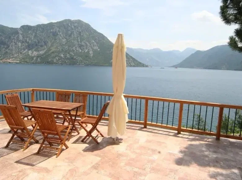 2 bedroom house 1 100 m² Strp, Montenegro