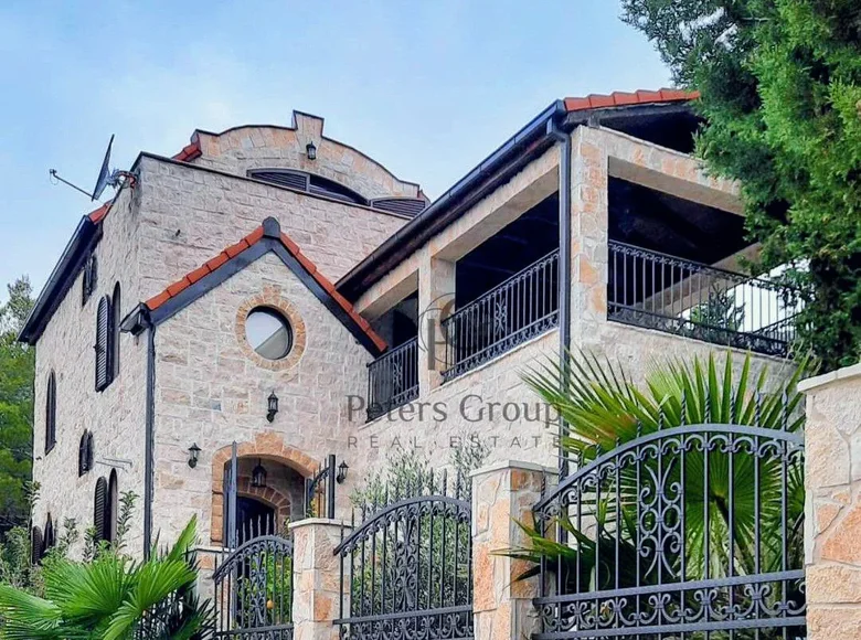 4 bedroom house  Sutomore, Montenegro