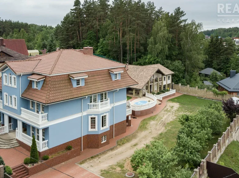 Casa de campo 612 m² Ratomka, Bielorrusia