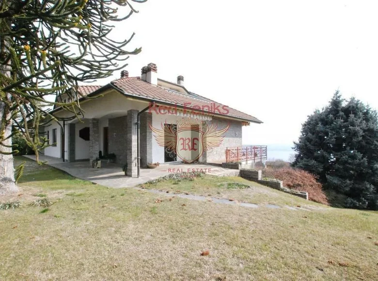 Villa de 6 habitaciones 290 m² Massino Visconti, Italia