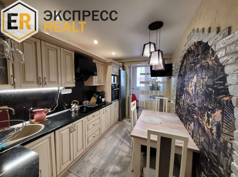 3 room apartment 69 m² Kobryn, Belarus