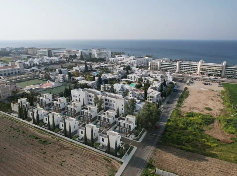 Mieszkanie 4 pokoi 188 m² Pafos, Cyprus