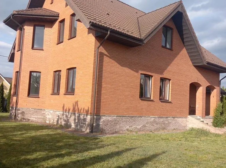 Dom wolnostojący 293 m² Brześć, Białoruś