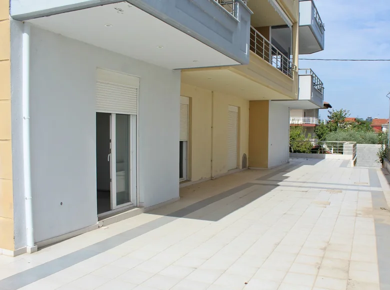 Mieszkanie 3 pokoi 75 m² Neos Panteleimonas, Grecja