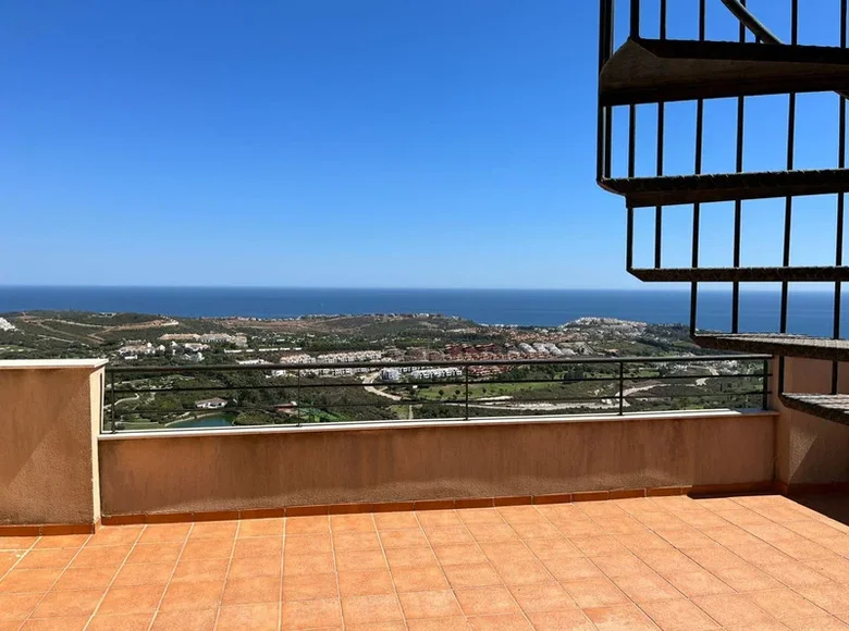 Penthouse 4 pokoi  Casares, Hiszpania