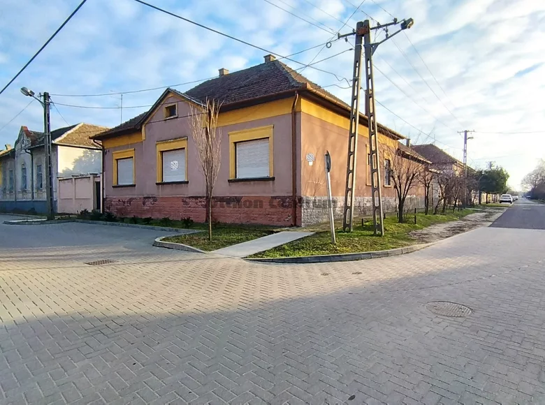 Haus 3 Zimmer 142 m² Grosskirisch, Ungarn