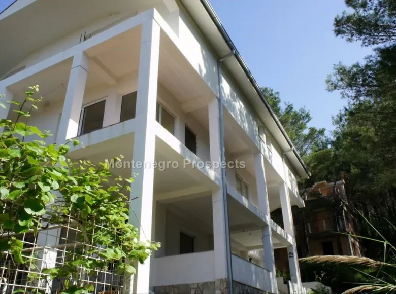 Casa 7 habitaciones 269 m² Ulcinj, Montenegro