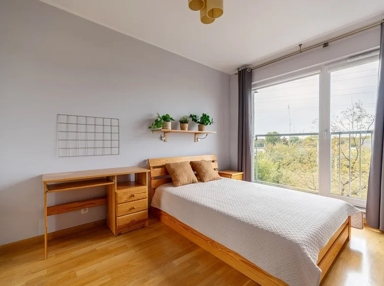 2 room apartment 44 m² in Warsaw, Poland