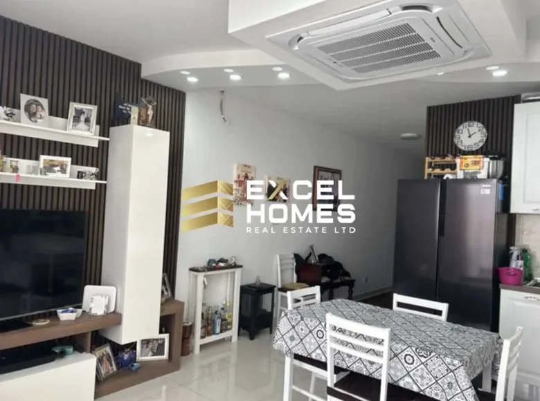 2 bedroom penthouse  Gżira, Malta