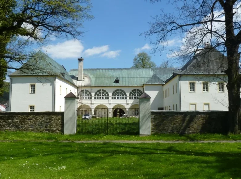 Дом 1 500 м² Мораво-Силезия, Чехия