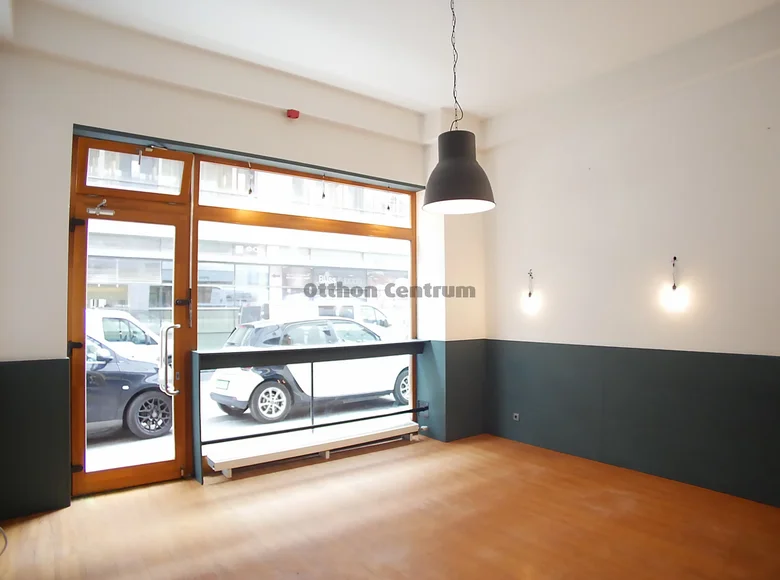 Commercial property 31 m² in Budapest, Hungary