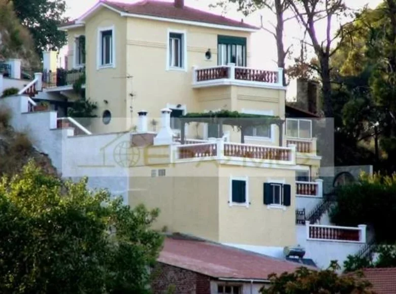 Villa de 4 dormitorios 270 m² Grecia, Grecia