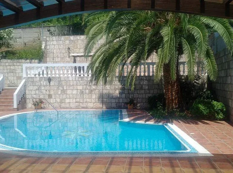 Villa 559 m² Petrovac, Montenegro