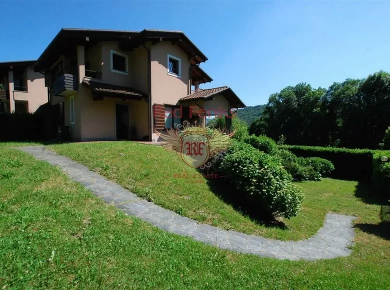 Villa de 4 habitaciones 250 m² Lago Maggiore, Italia