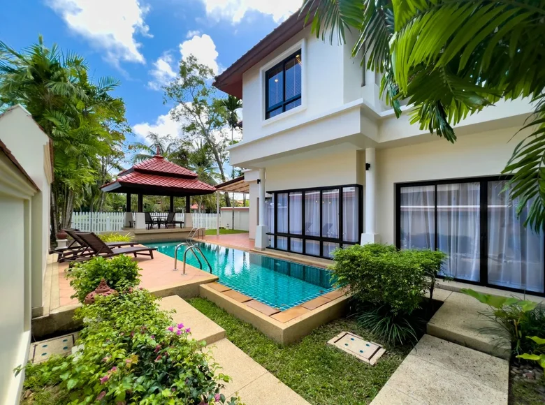 4 bedroom house 350 m² Phuket, Thailand