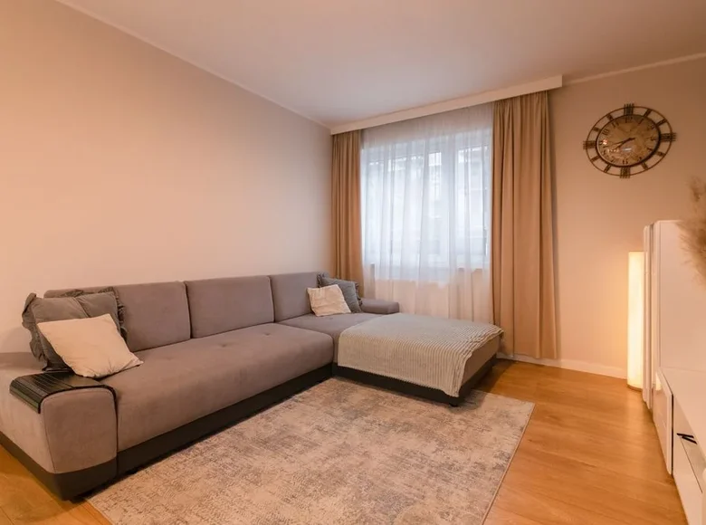 Квартира 3 комнаты 60 м² Варшава, Польша