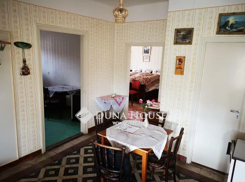 House 115 m² Liter, Hungary