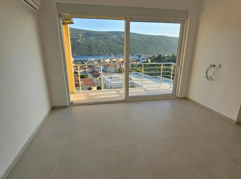 Mieszkanie 2 pokoi 47 m² denovici, Czarnogóra