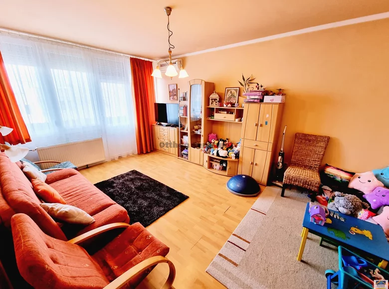 2 room apartment 56 m² Vac, Hungary