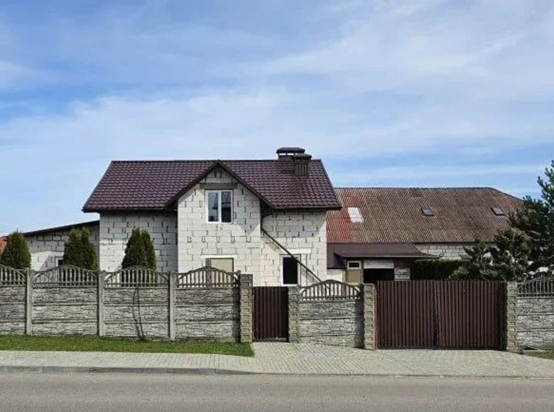 House 178 m² Karobcycy, Belarus