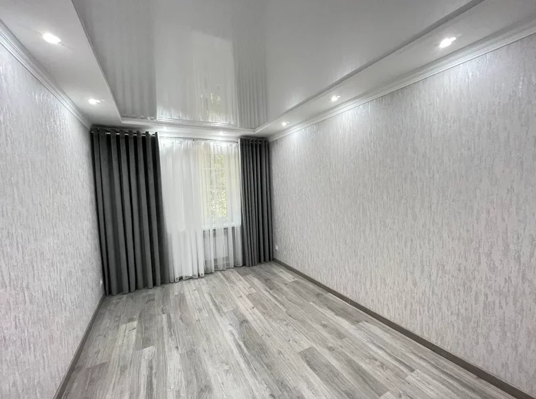 Kvartira 3 xonalar 75 m² Toshkentda