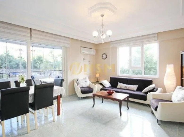 Wohnung 3 Schlafzimmer 130 m² in Mahmutlar, Türkei
