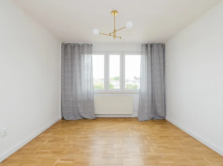 Mieszkanie 3 pokoi 48 m² Warszawa, Polska