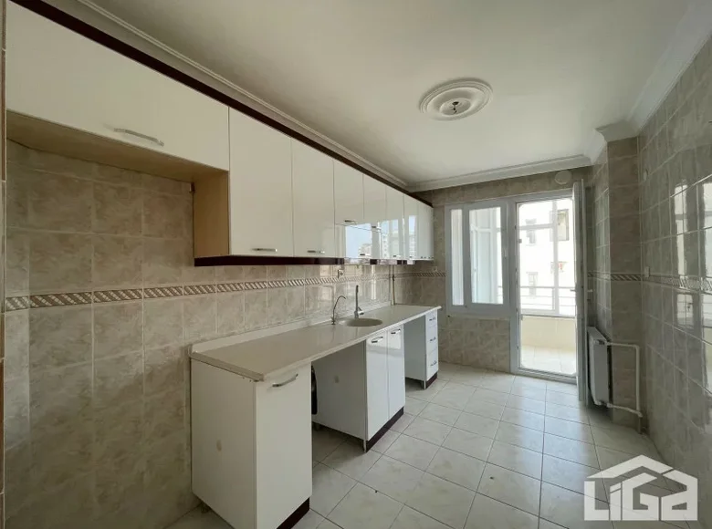4 room apartment 180 m² Erdemli, Turkey