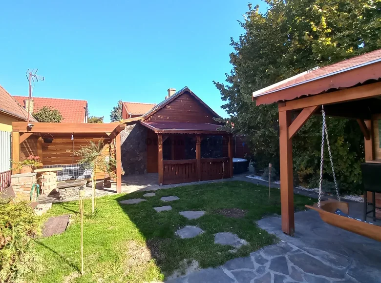 Dom 2 pokoi 42 m² Tiszaloek, Węgry