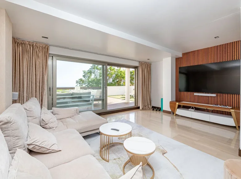 2 bedroom apartment 150 m² Benahavis, Spain
