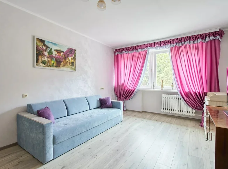 Mieszkanie 3 pokoi 61 m² Mińsk, Białoruś