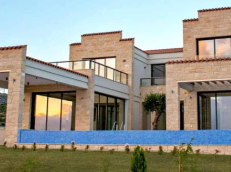5 bedroom villa  Kouklia, Cyprus