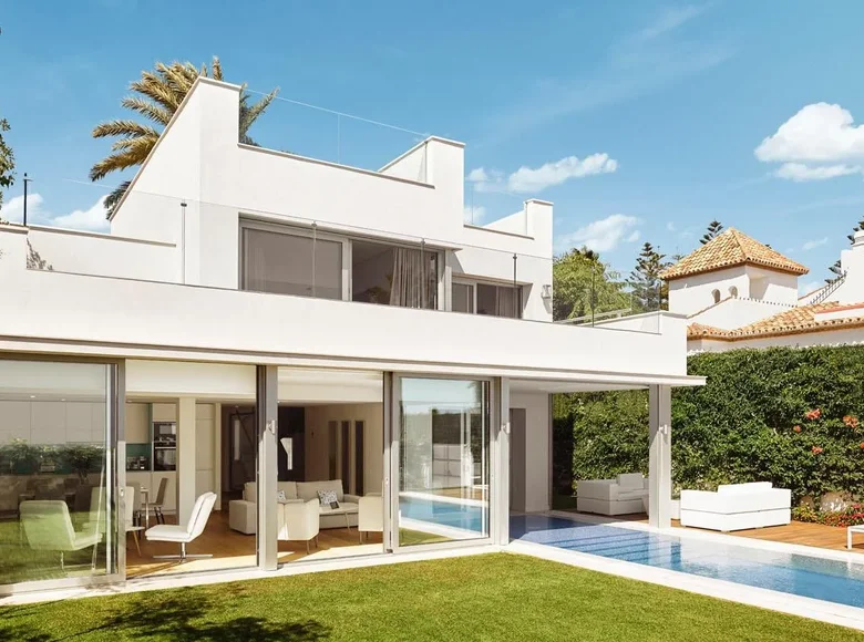 Dom 5 pokojów 250 m² Malaga, Hiszpania