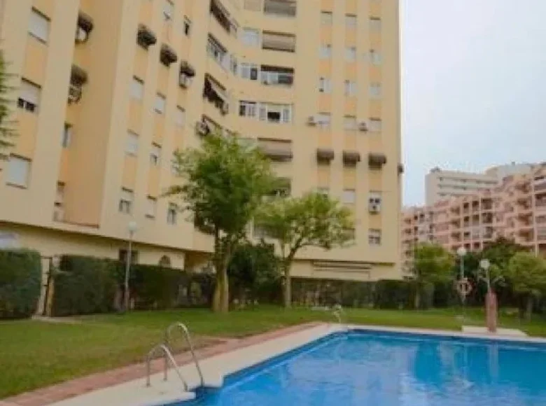 Apartamento 4 habitaciones  Torremolinos, Španjolska