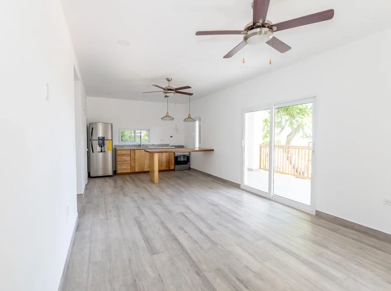 Кондо 2 спальни 82 м² West End, Гондурас