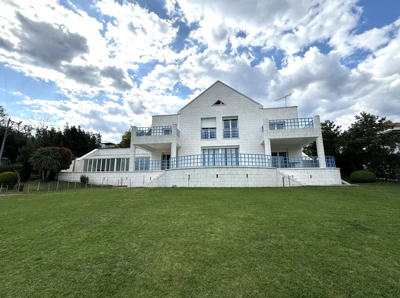 villa de 5 dormitorios 700 m² Icici, Croacia