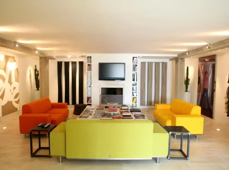 3-Schlafzimmer-Villa 350 m² Arezzo, Italien