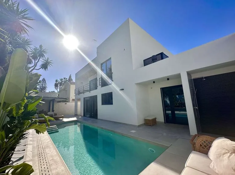 Willa 4 pokoi 226 m² Marbella, Hiszpania